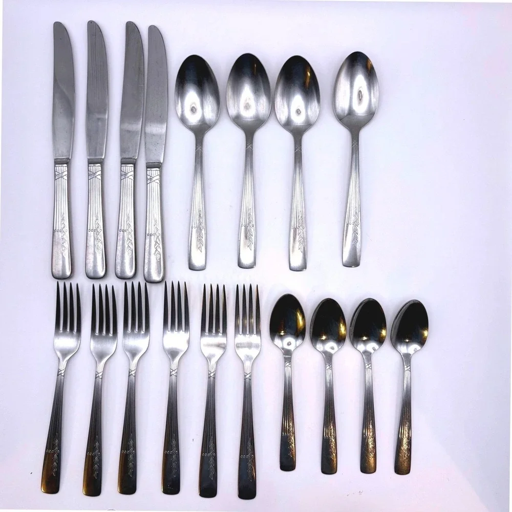 Oneida Fernwood Stainless Flatware 18 Piece Lot Replacement Silverware Pieces